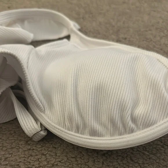 White Ruffled Bikini Set - Picture 6 of 9